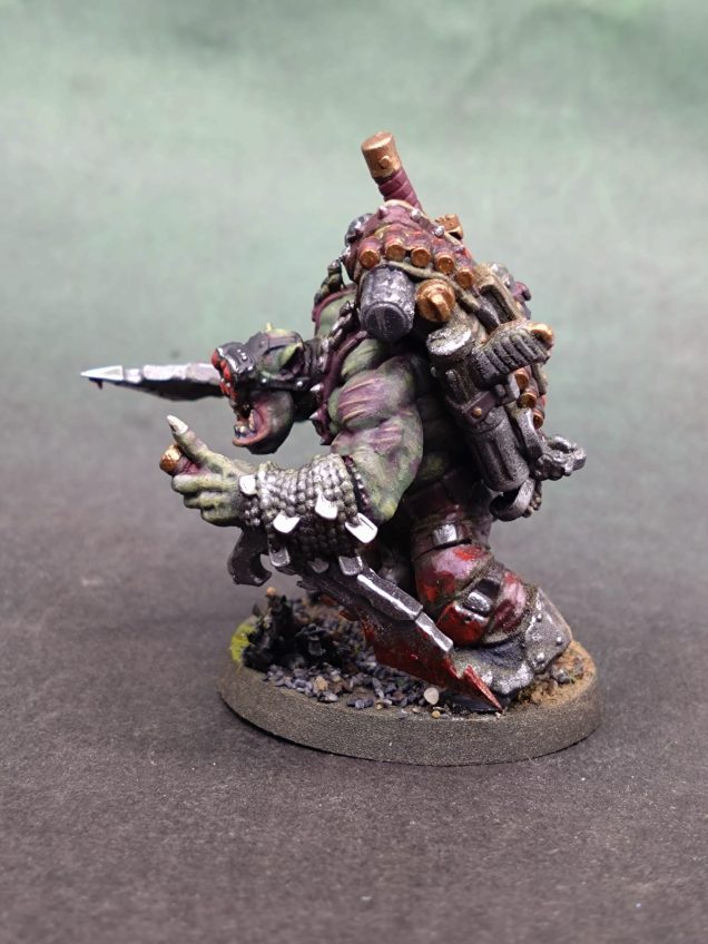 Magos Purple shade over the skin gave the cuts a nice base colour. The camo was a red, burgundy and lilac pattern.