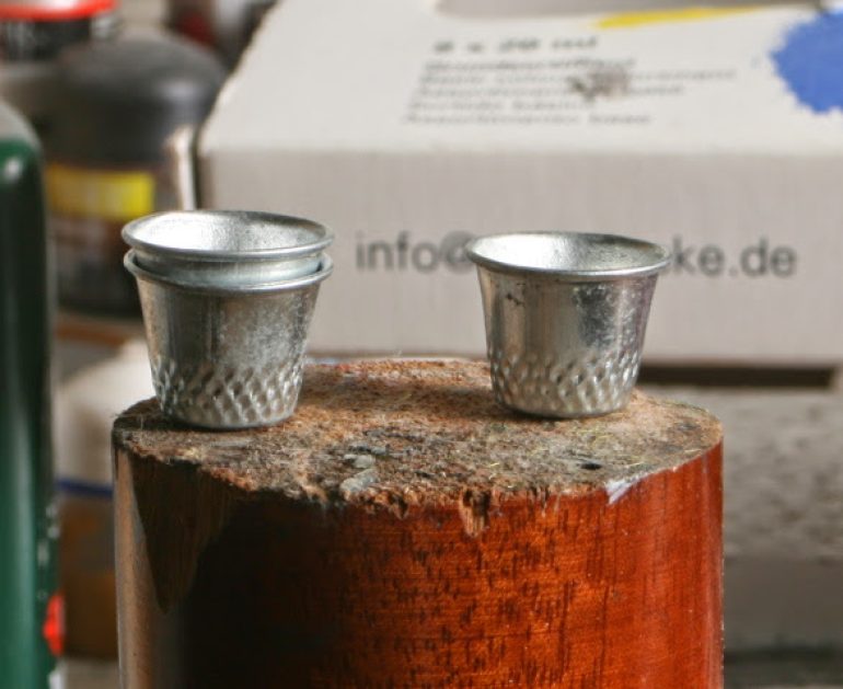 Sewing thimbles make great pots.