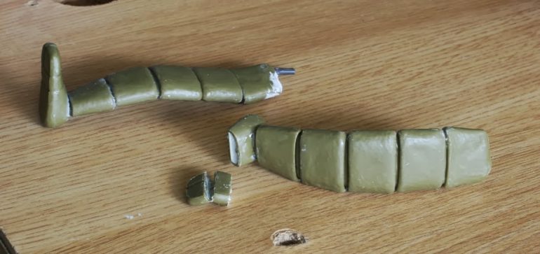 Taking apart the foot in order to fit to the base.