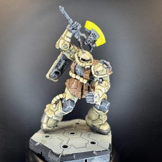 Finishing the Zaku!