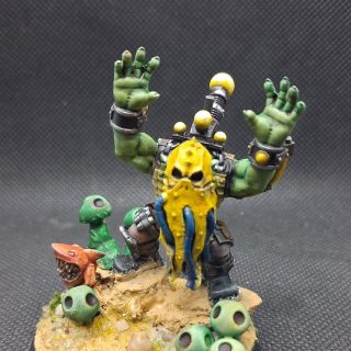 A big ol space galleon and some odd boyz join the yaaargg