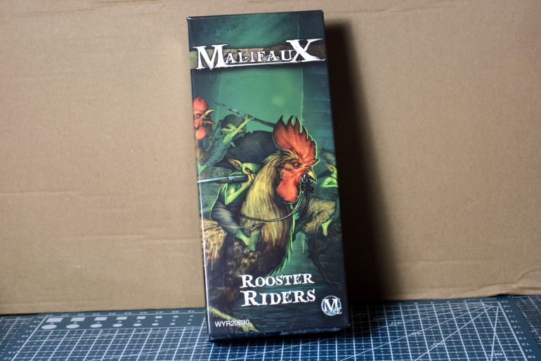 The whole diorama revolevs around this box of Goblin Rooster riders.