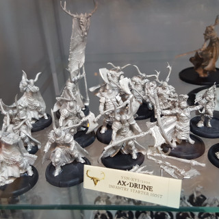 Huge Miniatures and Starter Sets From Mierce