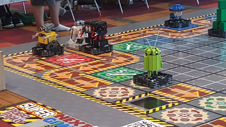 Brickworld Robots Facing Off!