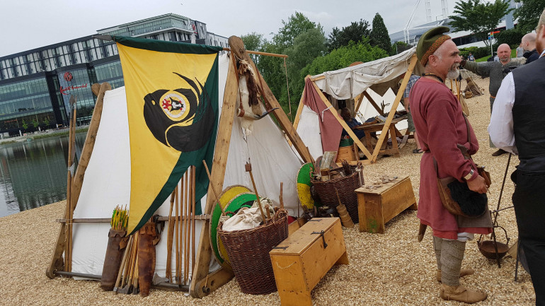 Come And See The Vikings Down On The Beach