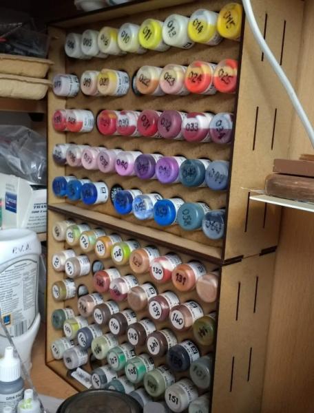 Paint rack